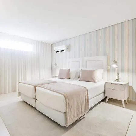 فيلة Vale Formoso Sleeps 8 Pool Air Con Wifi *